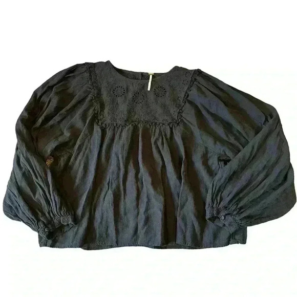 Free People Womens Black Valencia Eyelet Top Size Medium - Picture 2 of 6